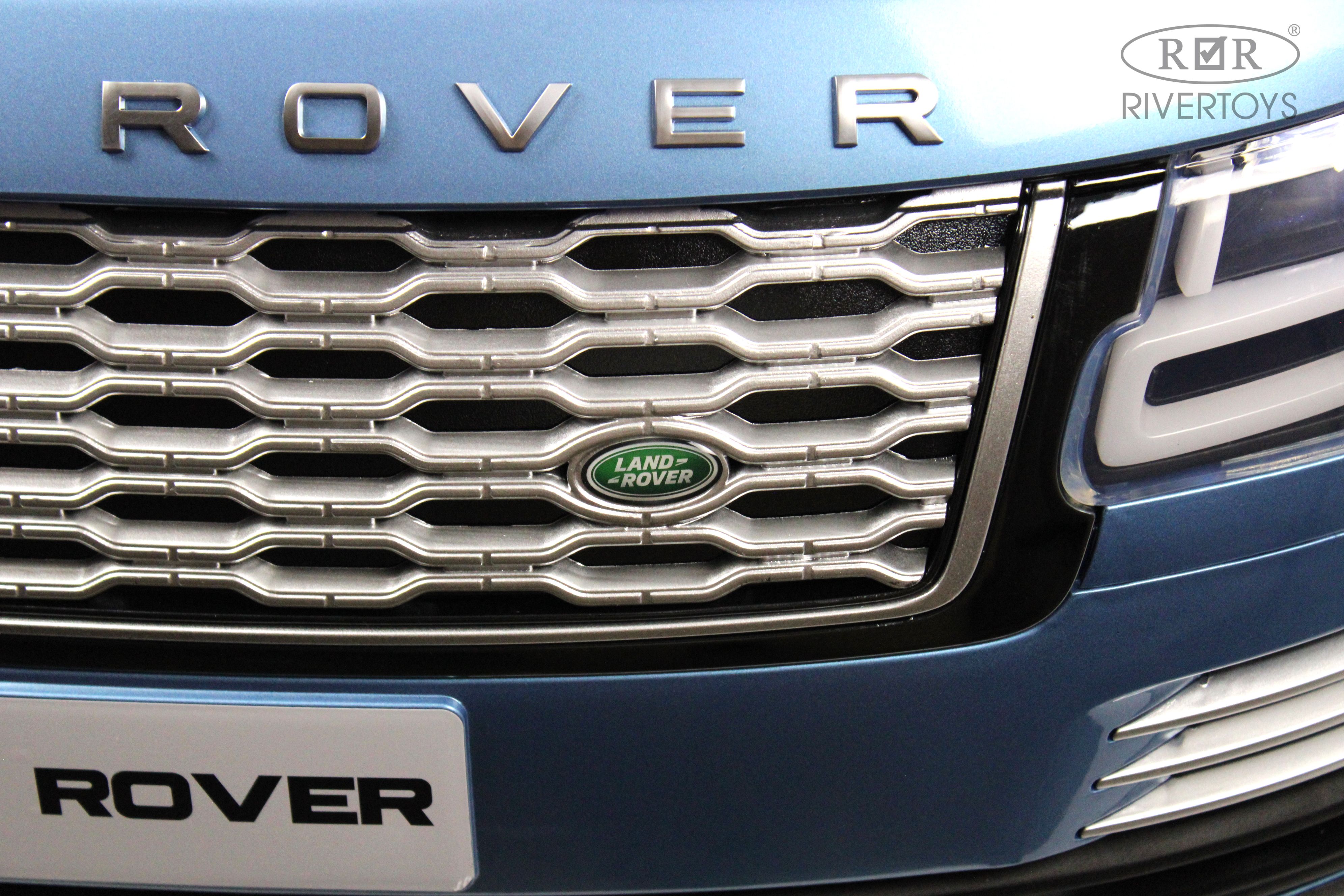 Купить Детский электромобиль RIVERTOYS Range Rover HSE 4WD Y222YY