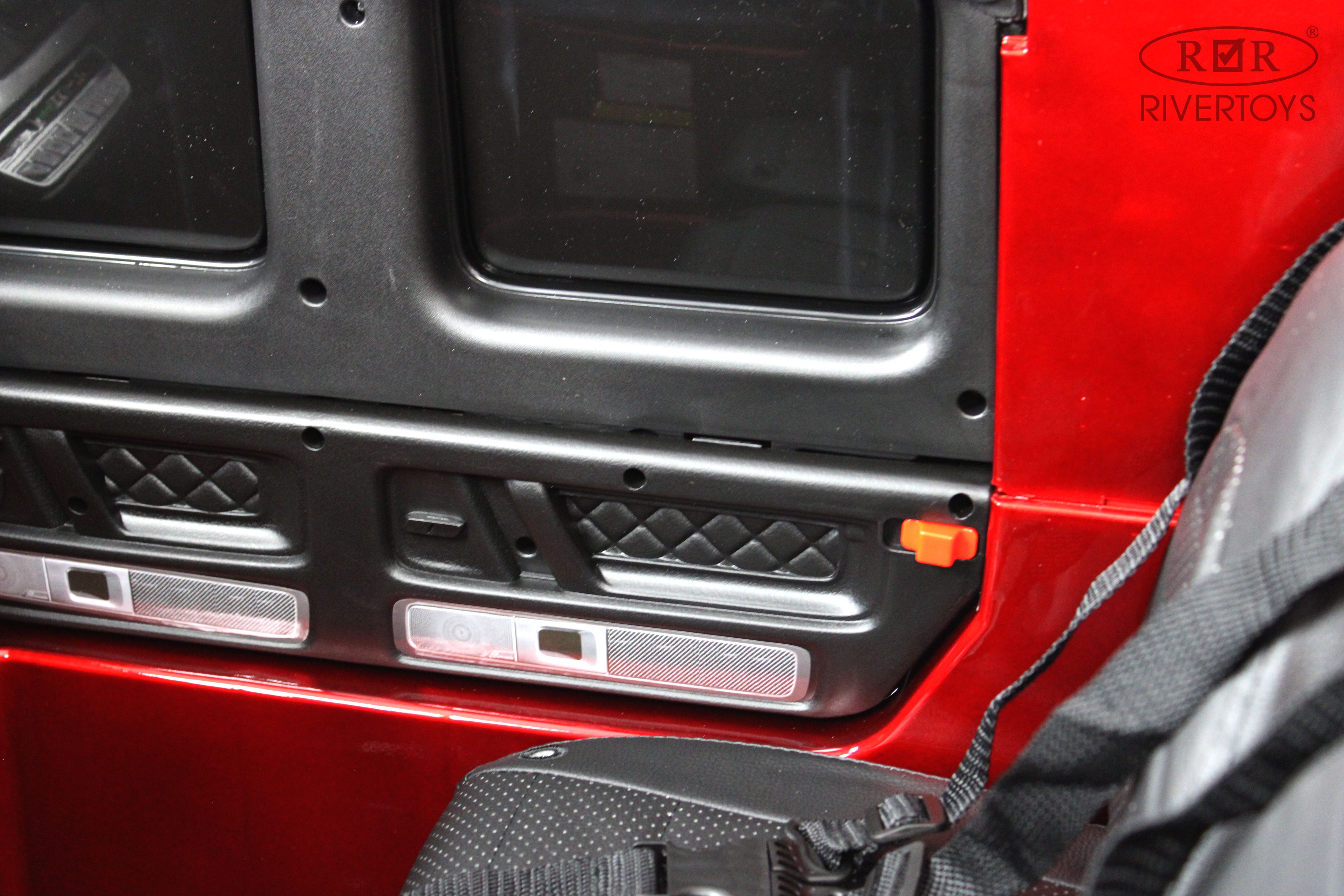 Купить Детский электромобиль RIVERTOYS Mercedes-AMG G63 S307