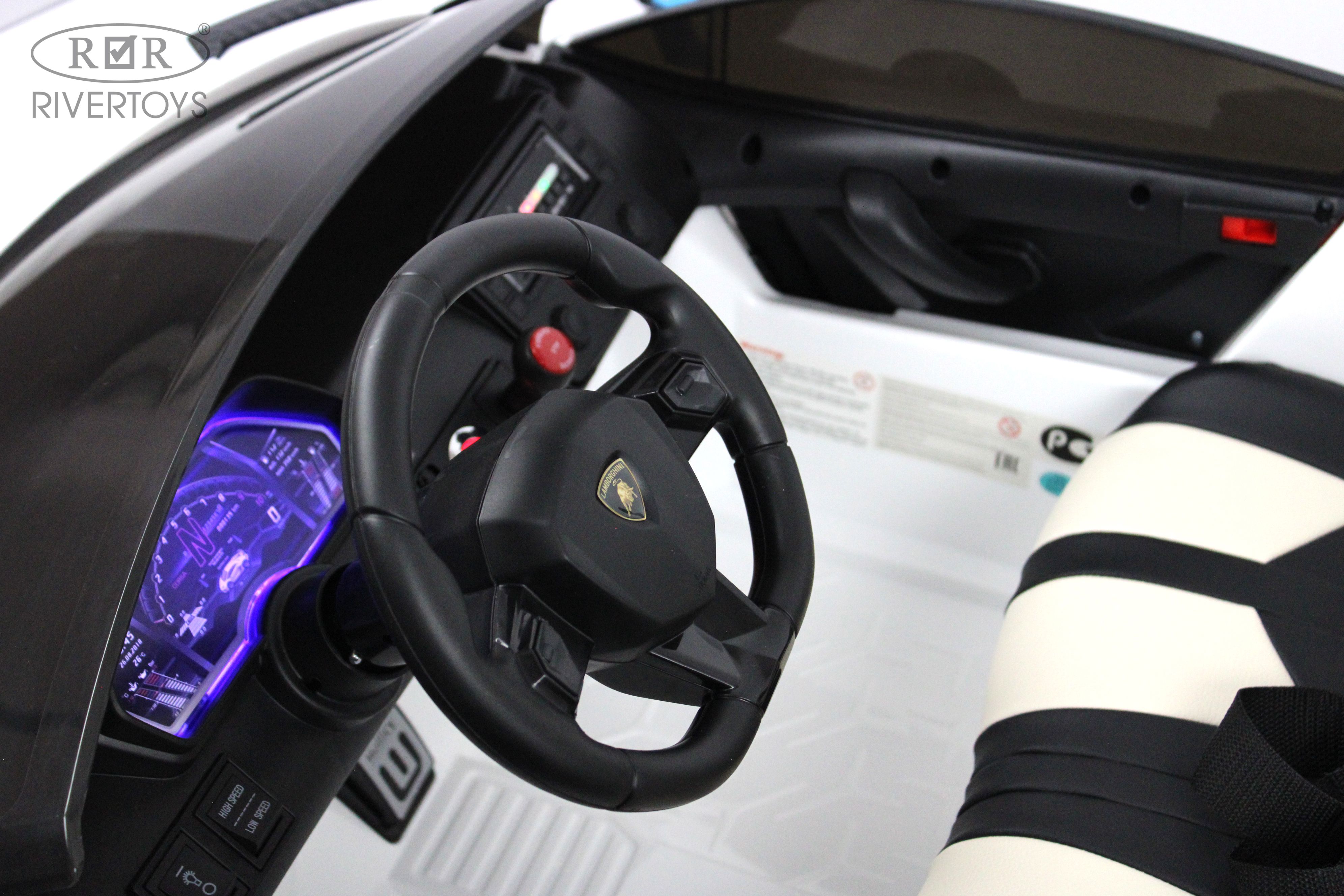 Купить Детский электромобиль RIVERTOYS Lamborghini Aventador SVJ A111MP