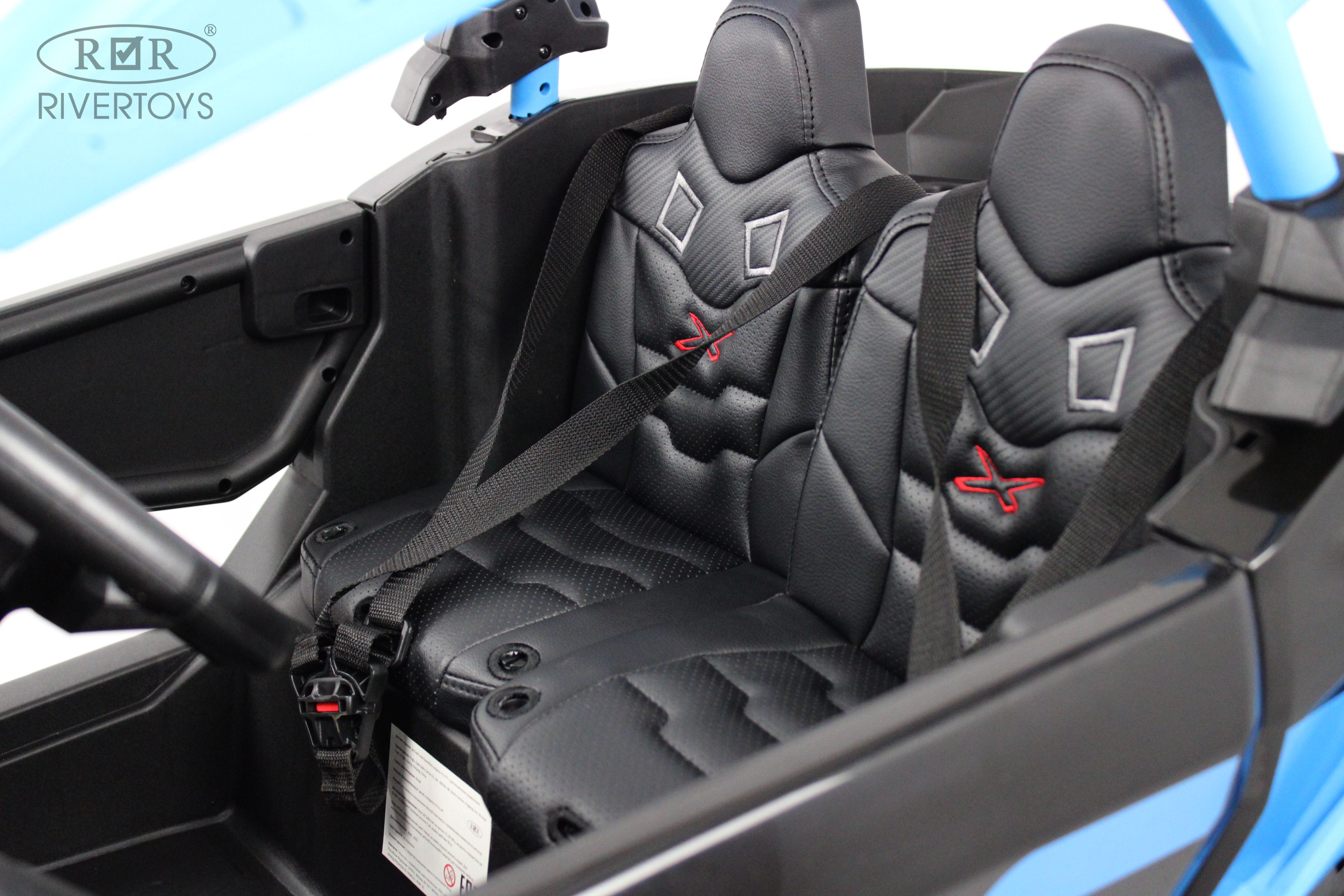 Купить Детский электромобиль RIVERTOYS BRP Can-Am Maverick Y111YY